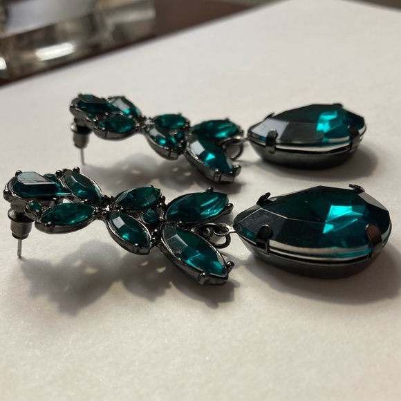 Express Emerald Green Earrings, Express Earrings, Express Jewelry, St. Patrick’s - Picture 3 of 11